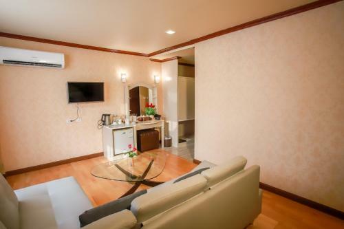??????????? ?????? Korat Hotel - Sha Plus