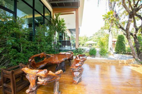 Hotel Rnana Grand