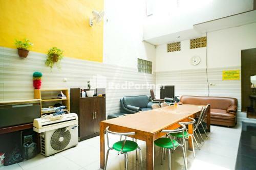 Hotel Hoki Homestay Redpartner