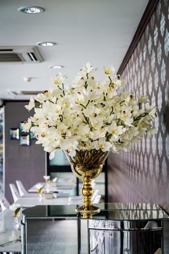 Lux Boutique Hotel