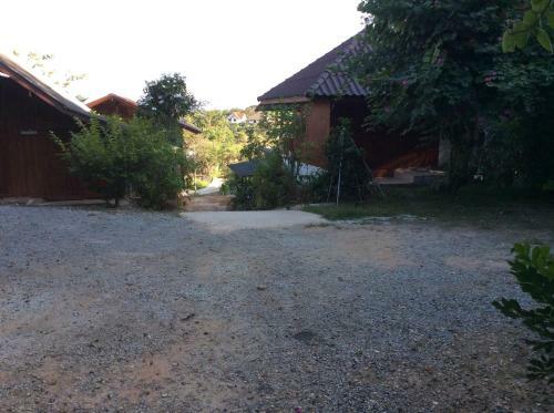 Settee Homestay