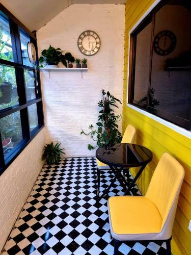 Hostal The One House