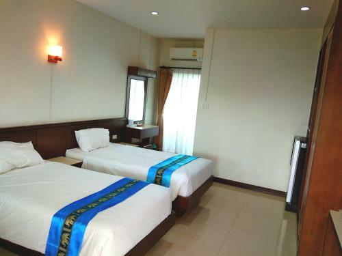 Bander Hotel