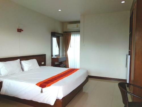 Bander Hotel