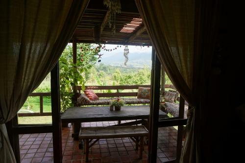 Hostal The Lookout Pai