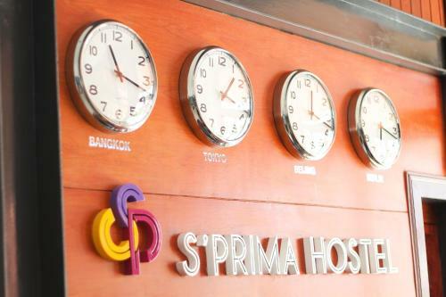 Hotel S'prima Hostel