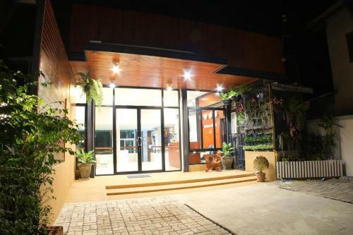 Hotel S'prima Hostel