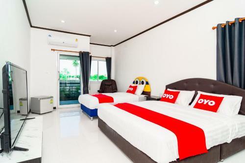 Hotel Vaccinated Staff - Oyo 533 Runya Poolvilla