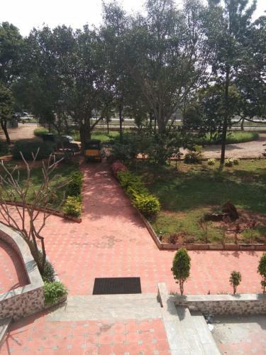 Hotel Mayura Pavithra Yediyur