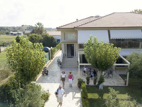 Gaia Studios & Apartments