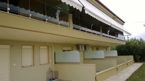 Gaia Studios & Apartments