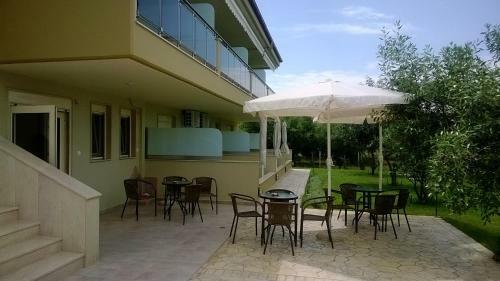 Gaia Studios & Apartments