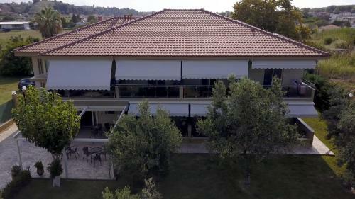Gaia Studios & Apartments