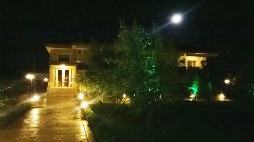 Gaia Studios & Apartments