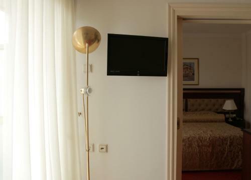 Santa Beach Hotel