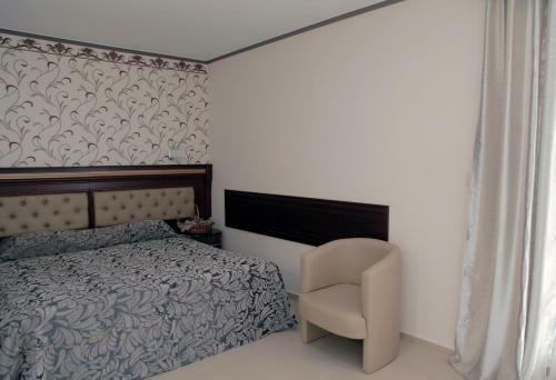 Santa Beach Hotel