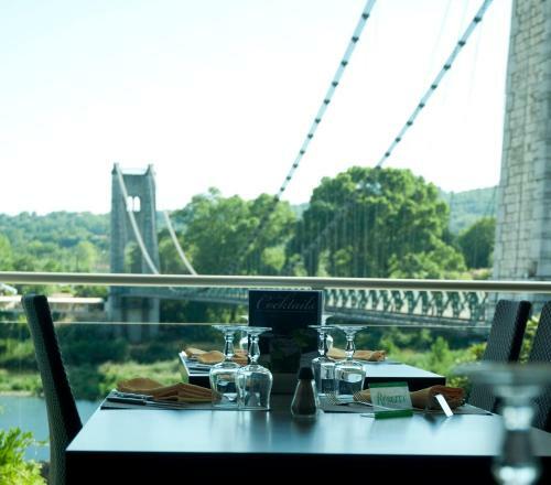 Hotel H�tel Bellevue