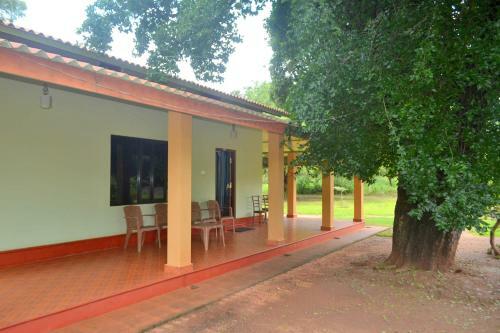 Hostal Dilsara Holiday Resort