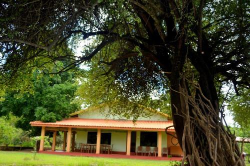 Hostal Dilsara Holiday Resort