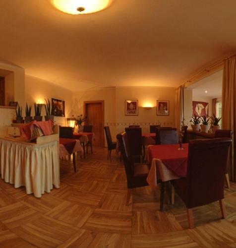 Hostal Hotel Garni Buchenhof