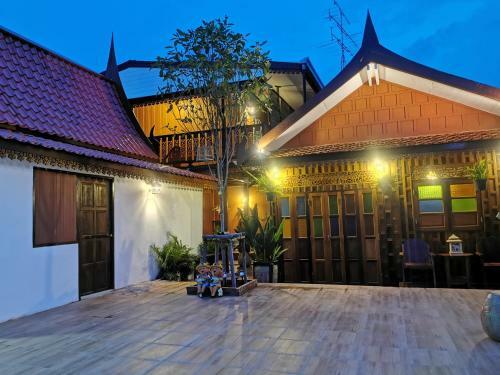 Hostal Chanida Home
