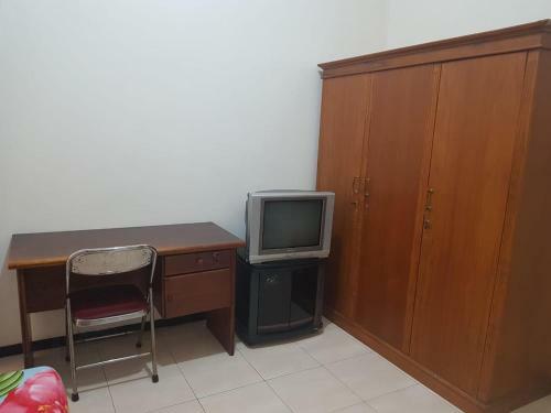 Hostal Cc 1 Guest House Putri