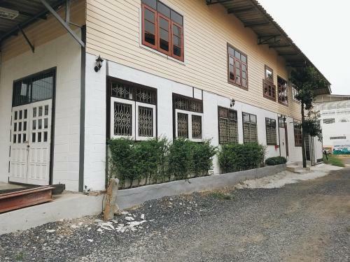 The Warehouse - Ayutthaya