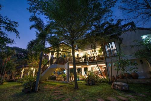 Hostal Phuttal Residence