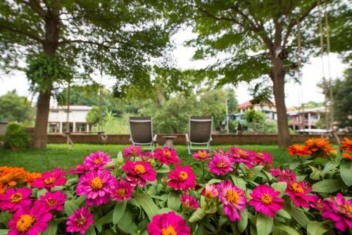 Hostal Phuttal Residence