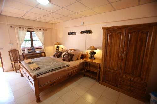 Hostal Prom Tong Mansion