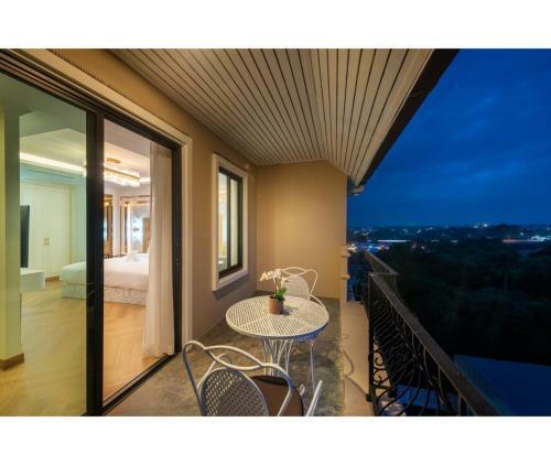 Nine River Hotel