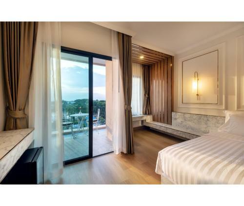 Nine River Hotel