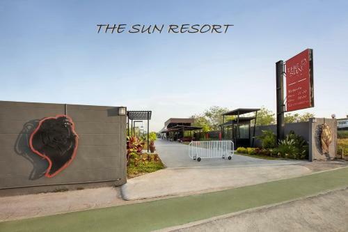 Hotel The Sun Resort Ratchaburi