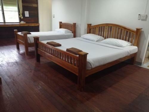 Hotel Jansom Beach Resort