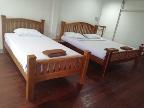 Hotel Jansom Beach Resort