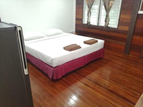Hotel Jansom Beach Resort