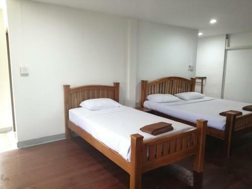 Hotel Jansom Beach Resort