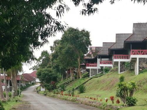 Hotel Jansom Beach Resort