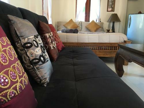Panatsaya Homestay