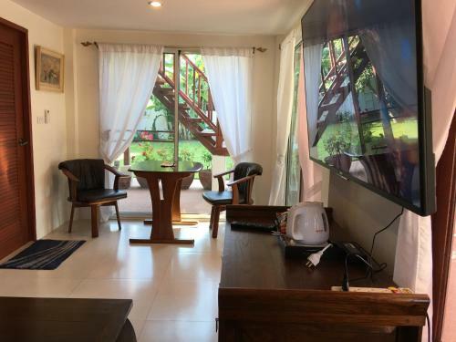 Panatsaya Homestay