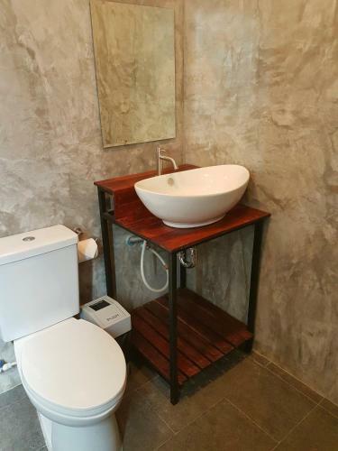 Hostal Kingfisher House