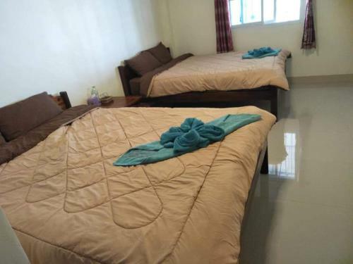 Hostal Baan Dongsak River View