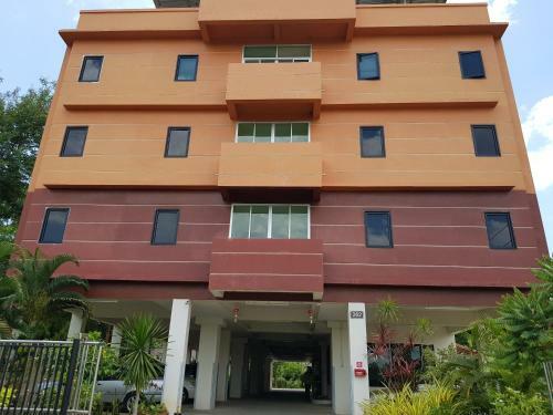 Apartamento Boonthavon Maejo Hotel