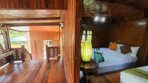 Hostal ????????????-????????????