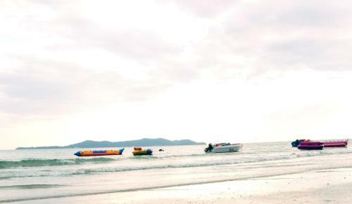 Blue Villa @pinery Park Beach Rayong 2bdr Villa