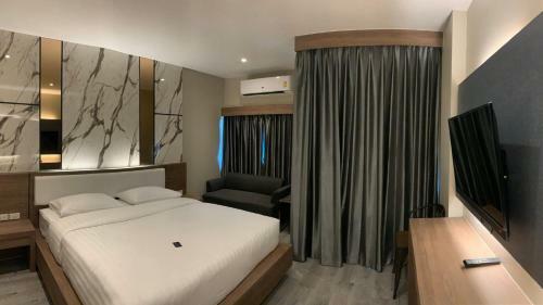 The Chess Hotel