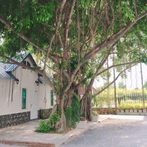 Lamoon Boutique Hotel