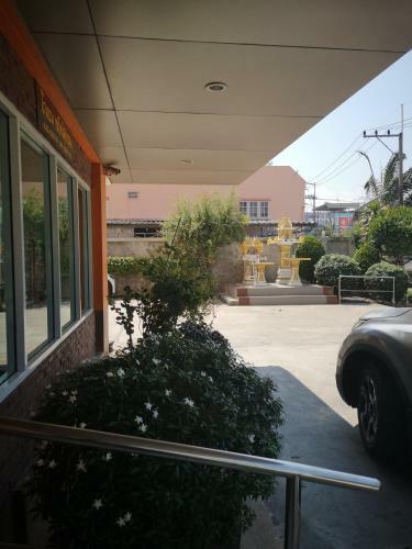 Hostal Sab Suwarn Mansion
