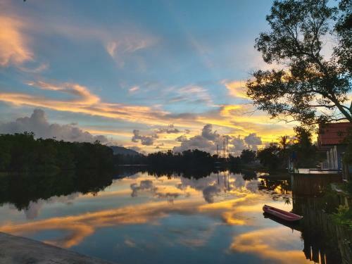 Hostal Khum Thong Resort