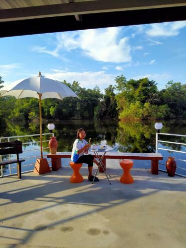 Hostal Khum Thong Resort